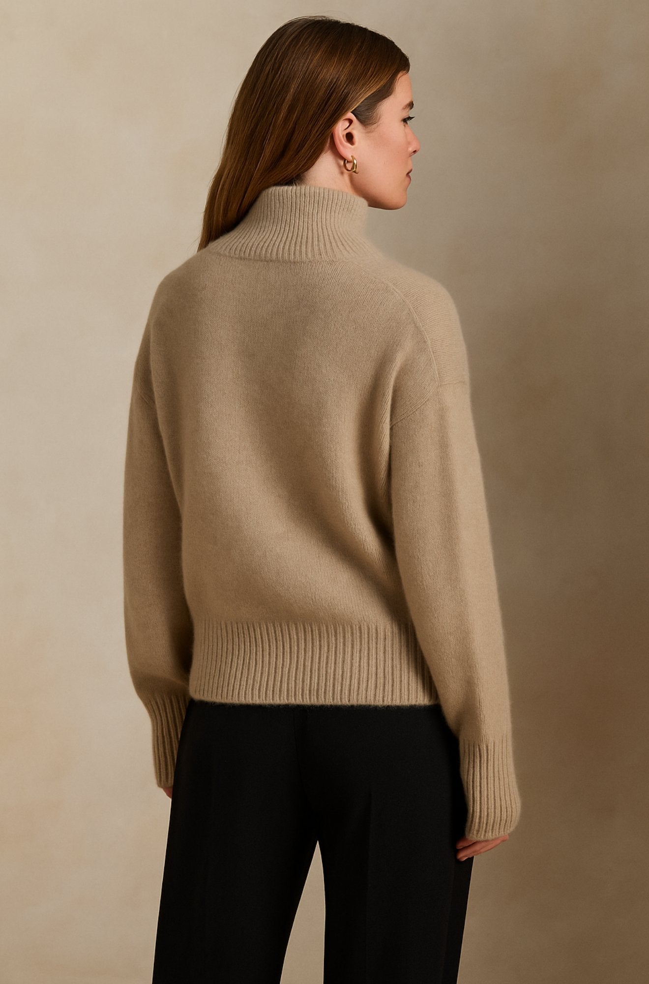 Isabella – Luxe Cashmere Turtleneck