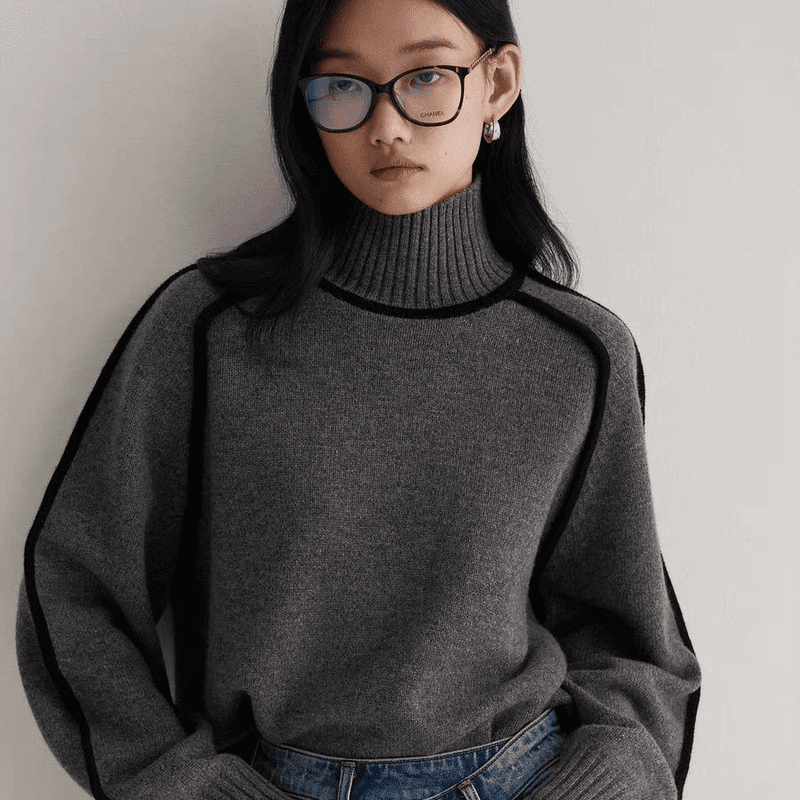 Emilie | Soft and stylish turtleneck for winter