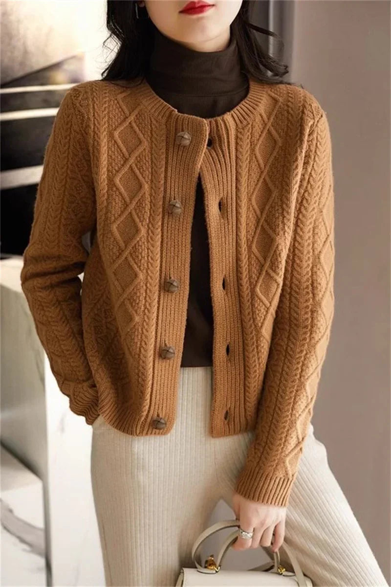 Anna - Cable Knit Cardigan